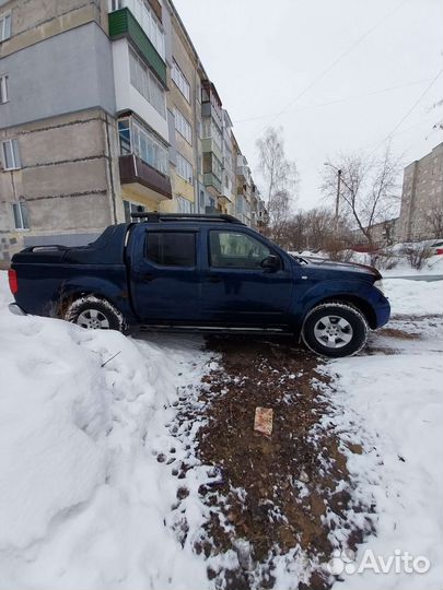 Nissan Navara 2.5 AT, 2006, 286 000 км
