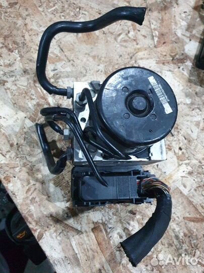 Блок abs Volvo V40Cc 2.0 B5204T 2012-2016