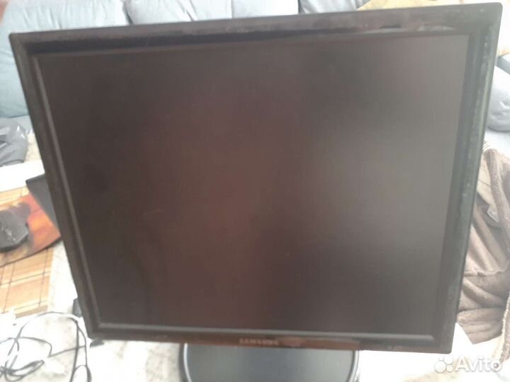 Продам монитор Samsung LS17