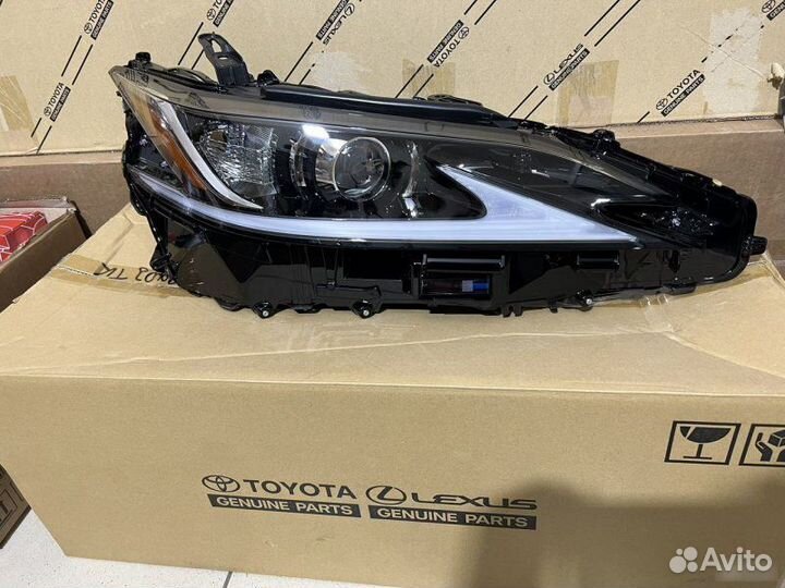 Фара правая Lexus Es 7