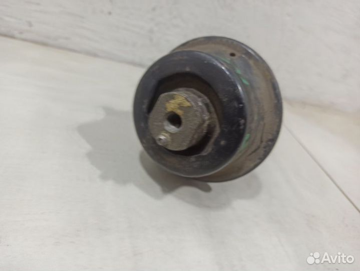 Подушка двигателя Лексус