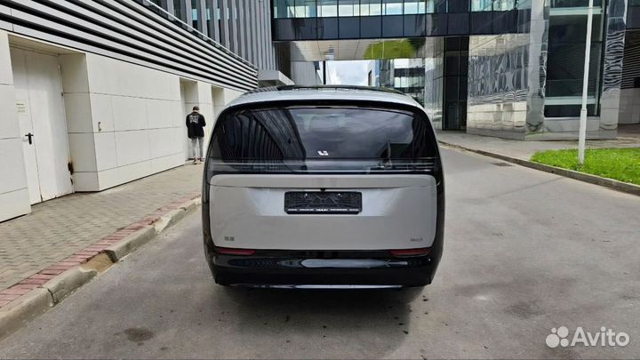 LiXiang Mega 544 л.с. AT, 2024, 267 км