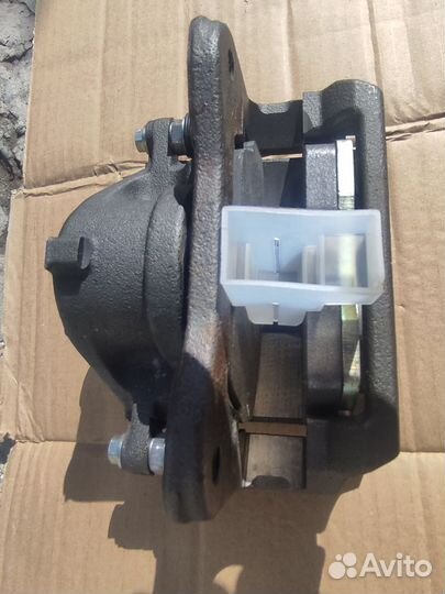 Суппорт передний правый Газель