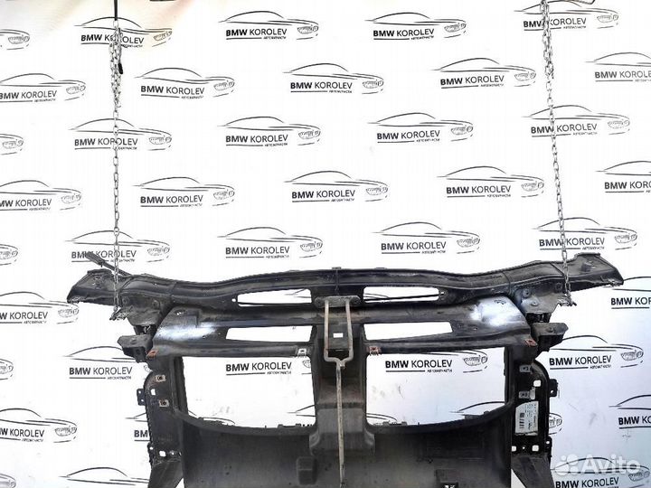 Панель передняя (телевизор) BMW E90