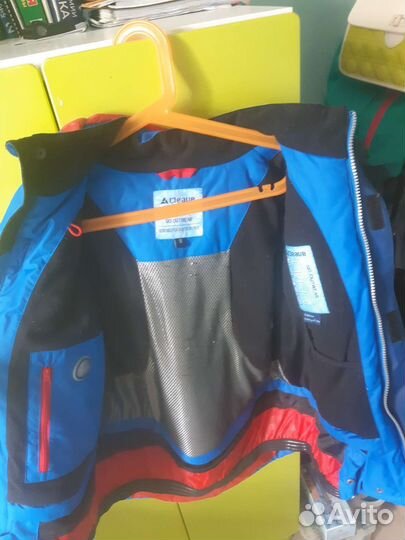 Горнолыжная куртка и штаны детские