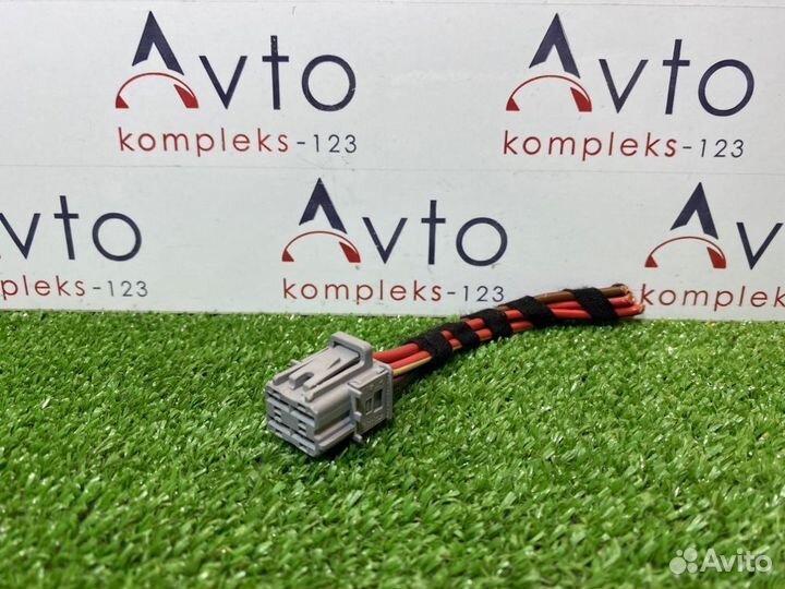 Разъем Mercedes-Benz C-Class W204 274.910 2012