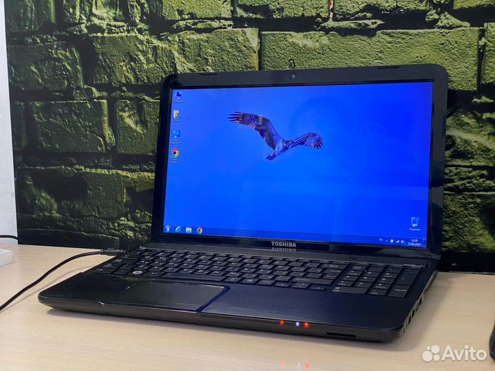 Ноутбук Toshiba L850