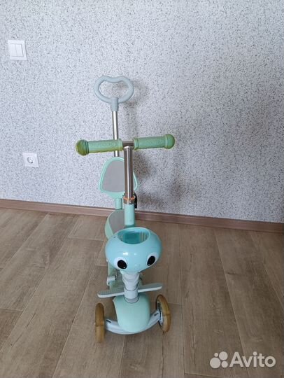 Самокат беговел с родительской ручкой от 1 года