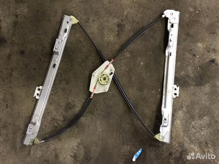 Стеклоподъемник Ситроен С4 грант пикасо