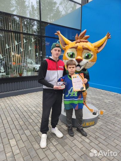 Тренер по хоккею