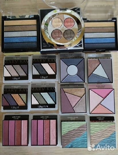 Тени для век Mary Kay