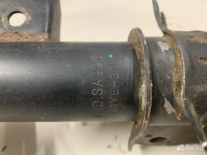 Амортизатор перед левый Teana j32