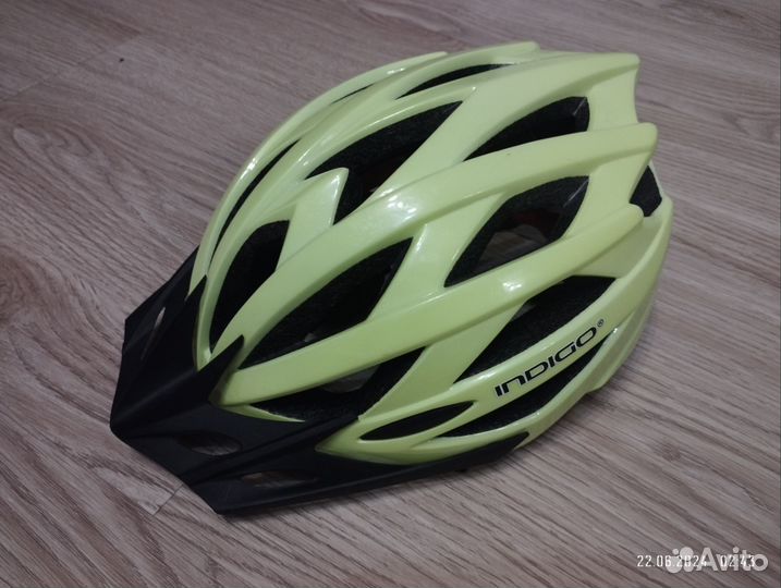 Велошлем взрослый