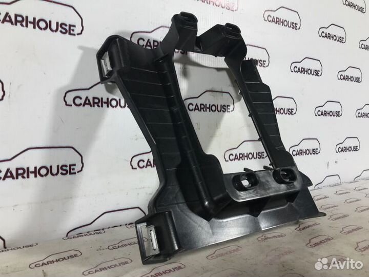 Кронштейн Volkswagen Touareg NF 3.0 casa 2011