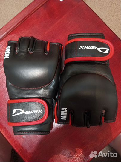Перчатки для единоборств мма Demix