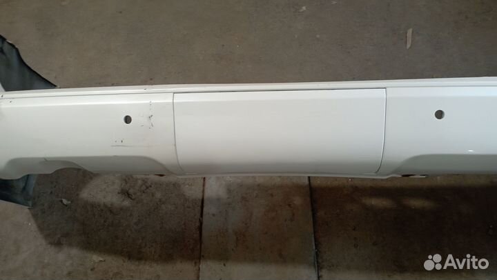 Продаю бампер на Lexus lx 570