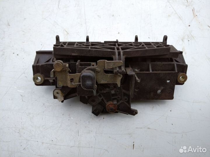 Ручка багажника Ауди А3