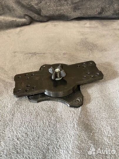 Регулируемая площадка - для эхолота Lowrance