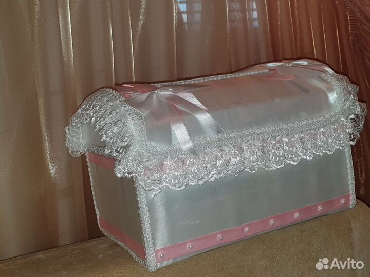 Свадебный сундук для денег