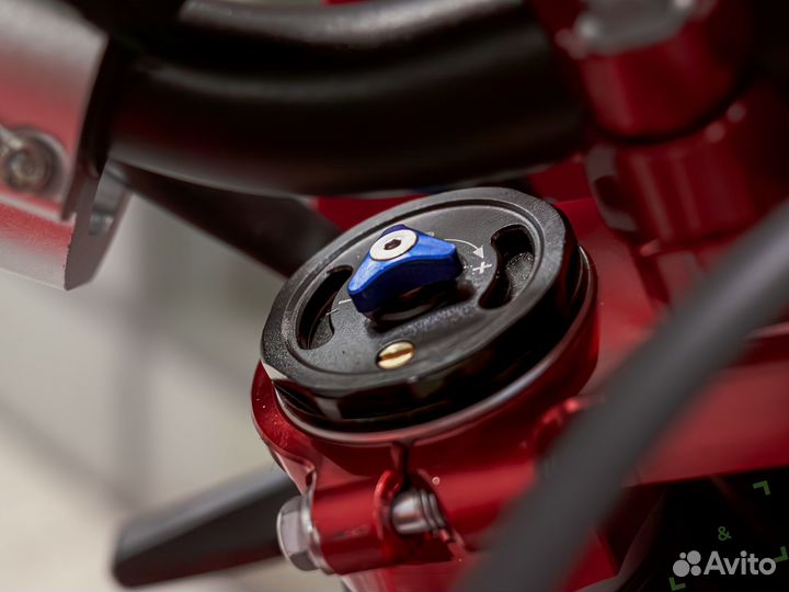 Regulmoto Holeshot Red Edition (4 valves)