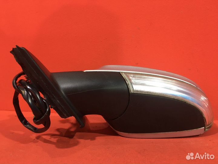 Зеркало заднего вида левое Volkswagen Passat B6