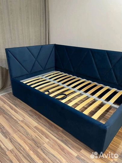 Кровать 