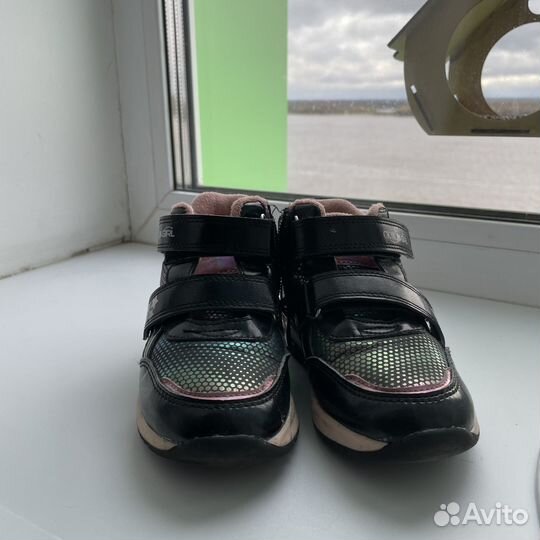 Ботинки демисезонные для девочки 27 размер