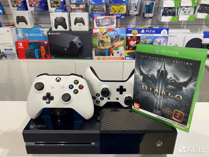 Xbox One Fat + геймпад White + Diablo 3