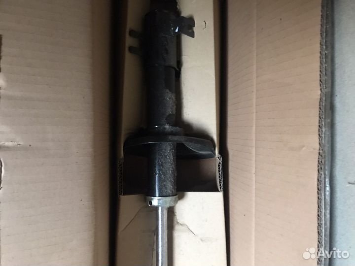 Оригинальные передные стойки део матиз новые