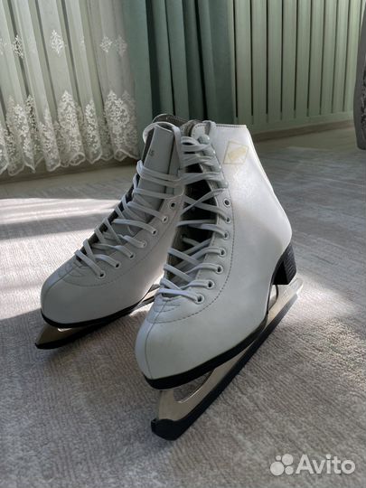 Коньки детские 35 размер