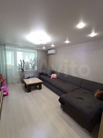 2-к. квартира, 49 м², 1/9 эт.