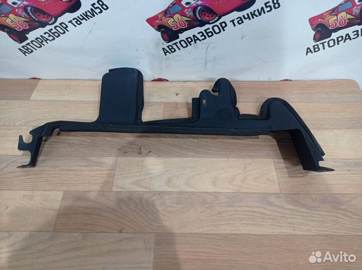 Дефлектор радиатора Nissan Juke YF15 F15 2011