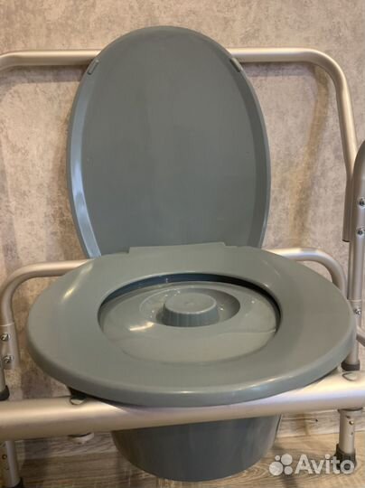 Санитарный стул - туалет для взрослых, пожилых