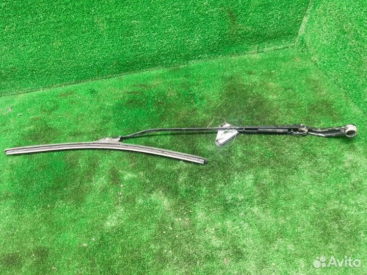 Поводок дворника передний правый Kia Sephia 2