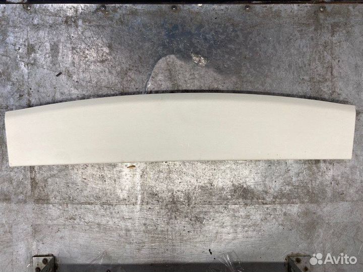 Обшивка двери багажника Ford Focus 3 хетчбэк 1.6L