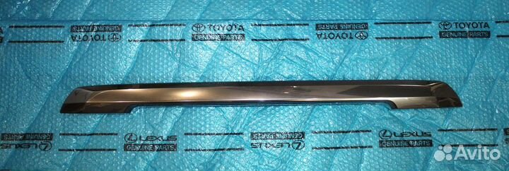 Молдинг багажника LX 570 рестайлинг 2 Оригинал бу