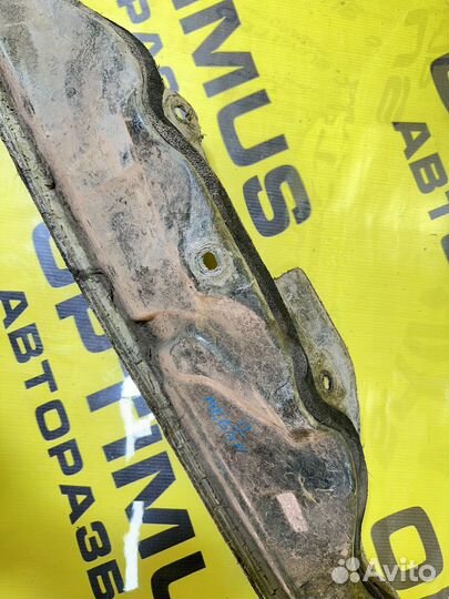 Теплозащита моторного отсека Renault Megane 2