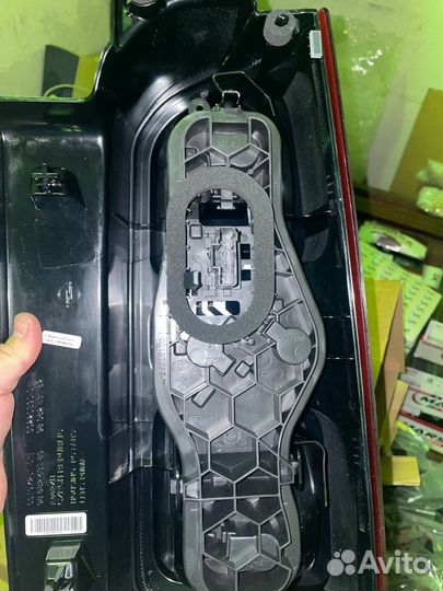 Фонарь задний левый peugeot expert citroen jumpy