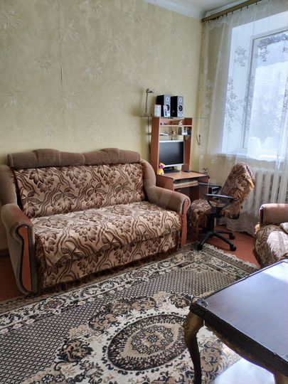 Комната 12 м² в 3-к., 2/2 эт.