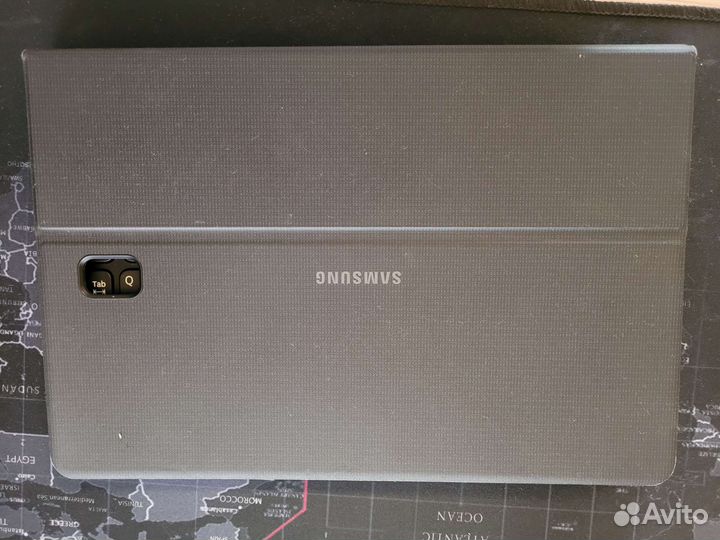 Чехол-клавиатура Samsung