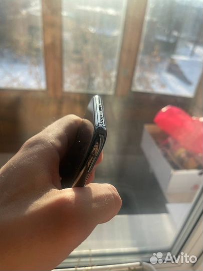 iPhone X, 64 ГБ