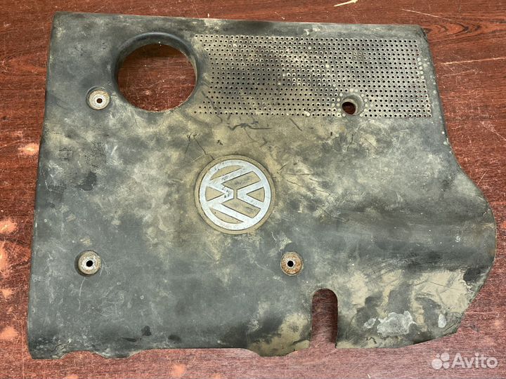 Крышка двигателя фольксваген пассат б5
