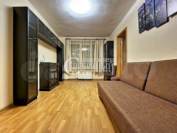 3-к. квартира, 55 м², 1/3 эт.