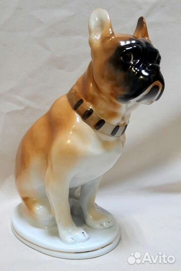Фарфоровая статуэтка лфз. Собака- Бульдог. СССР