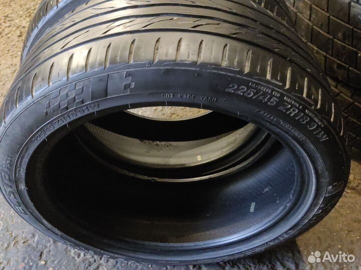 Kumho Ecsta PS31 225/45 R18 91W