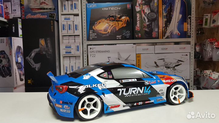 Радиоуправляемая машина для дрифта 1/10 4WD - RS4