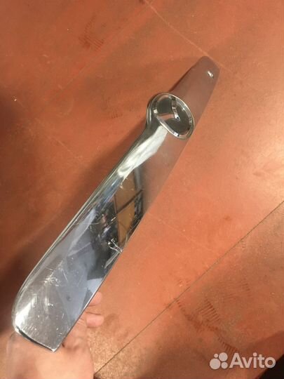 Накладка крышки багажника Mazda Tribute