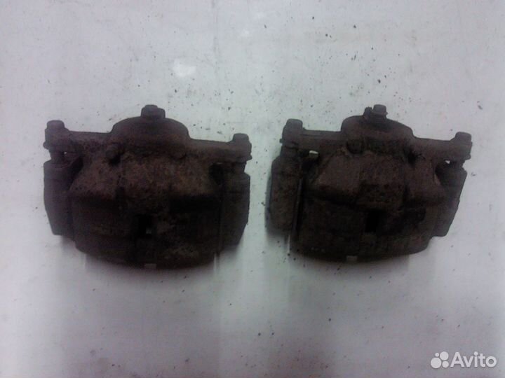 Суппорт передний Nissan Qashqi J10