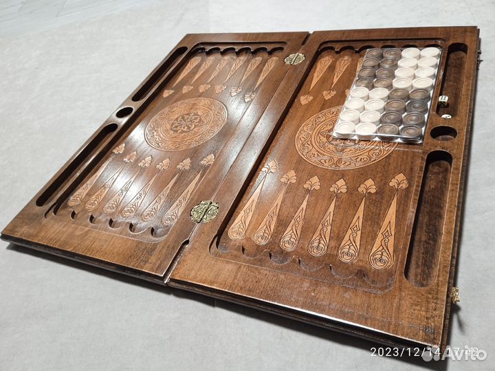 Нарды резные 