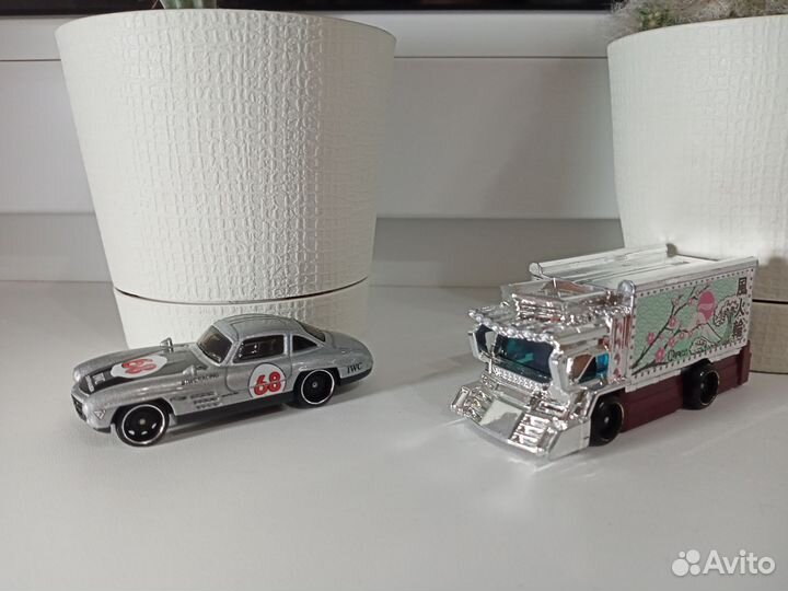 Hot wheels машинки